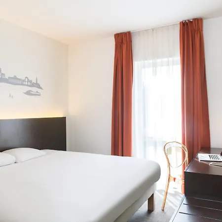 Ibis Styles 3*