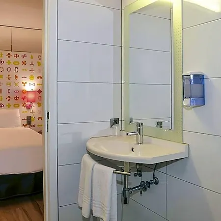 Ibis Styles 酒店 拉卢维耶尔