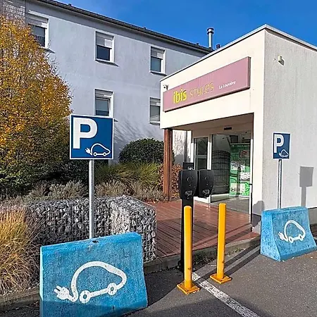Ibis Styles 3* 拉卢维耶尔