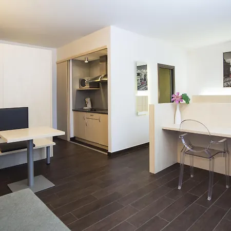 Ibis Styles 拉卢维耶尔