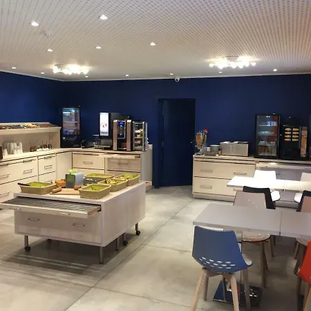 ホテル Ibis Styles 3*
